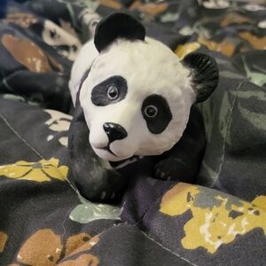 BOEHM Porcelain Realistic Panda Cub 200-97 Figurine